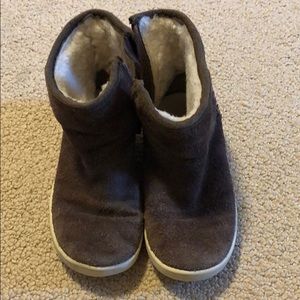 Ugg Boys Shoes